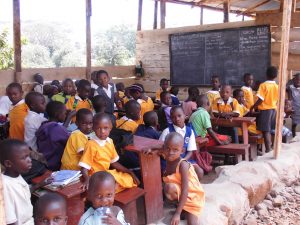 Uganda acoge la apertura de 6 nuevas escuelas agrosostenibles